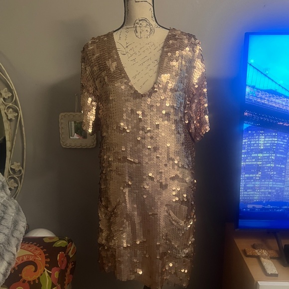 NWT; Beautiful hand made in Bali gold sequins dress . Smooth to the touch - Picture 2 of 10